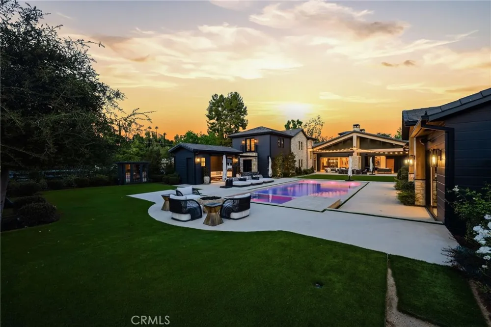 5241 Twin Oaks Hidden Hills, CA 91302