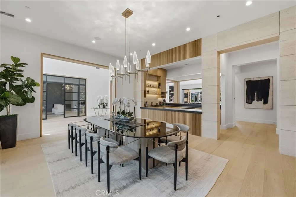 5241 Twin Oaks Hidden Hills, CA 91302