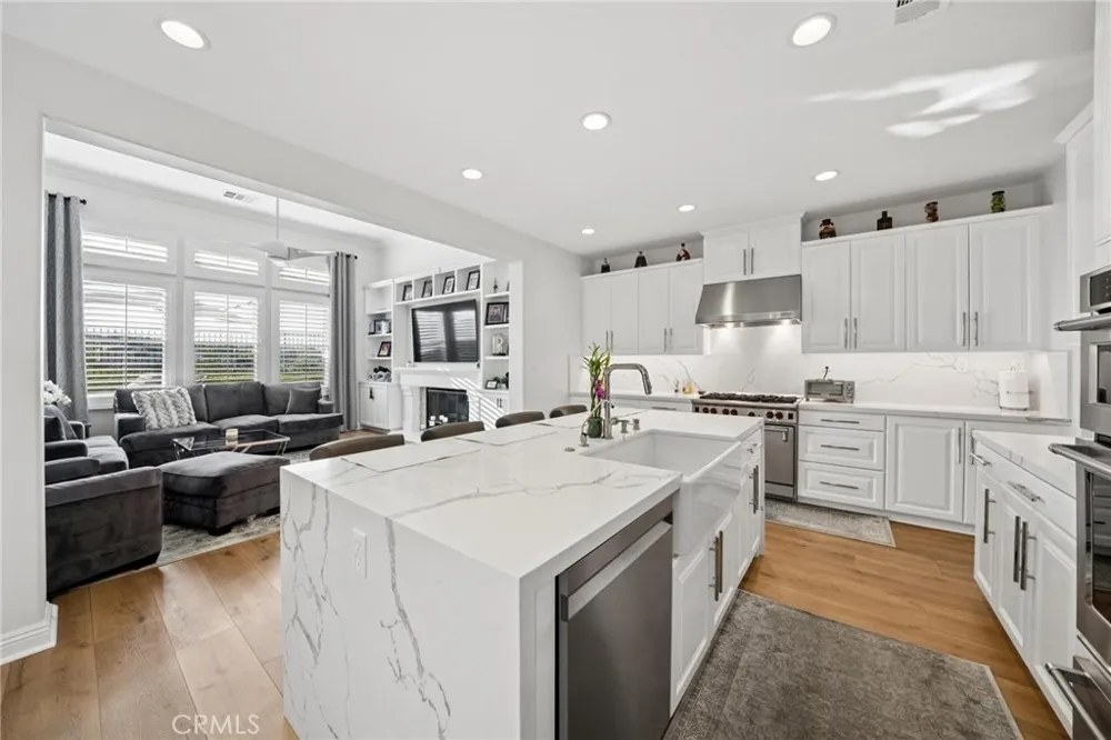 26855 Pine Cliff Place Valencia, CA 91381
