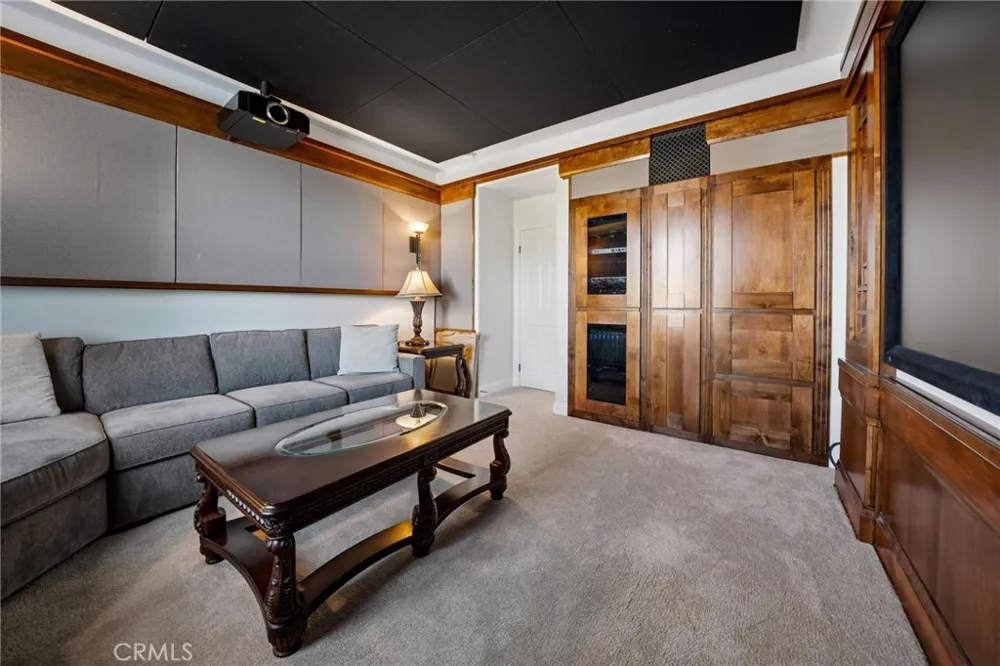 26855 Pine Cliff Place Valencia, CA 91381