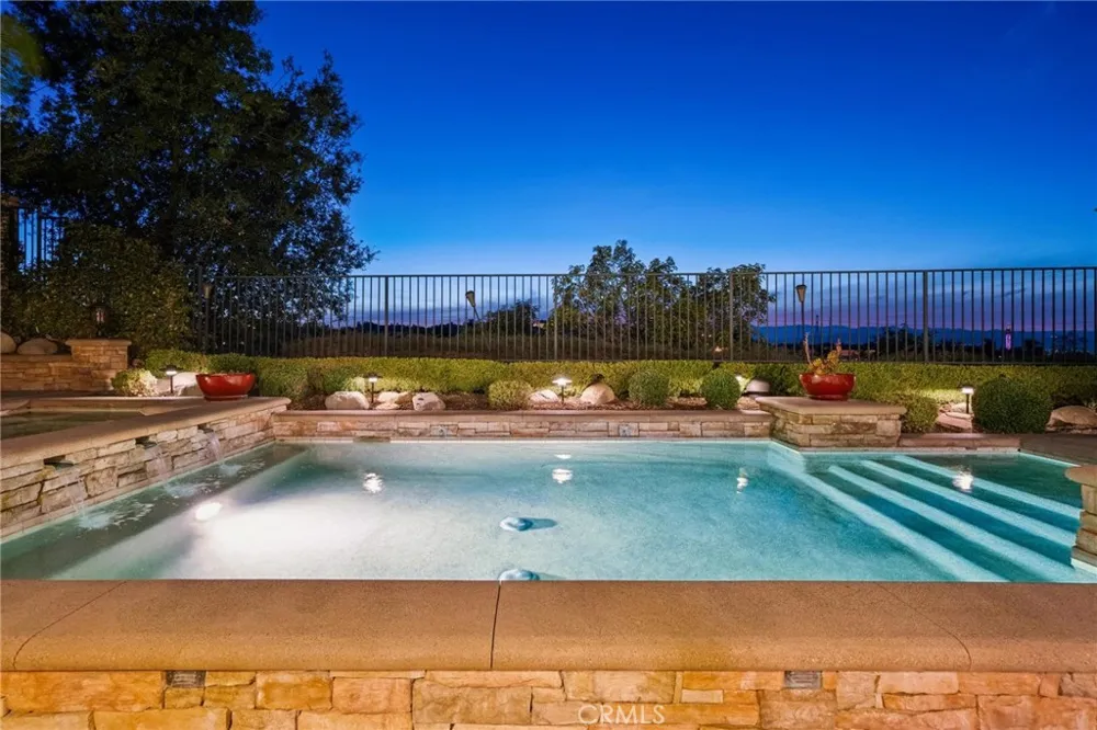 26855 Pine Cliff Place Valencia, CA 91381