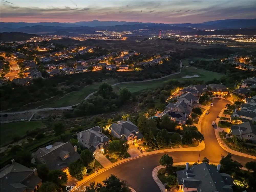 26855 Pine Cliff Place Valencia, CA 91381