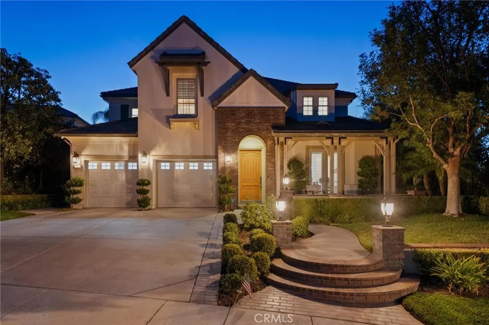 26855 Pine Cliff Place Valencia, CA 91381