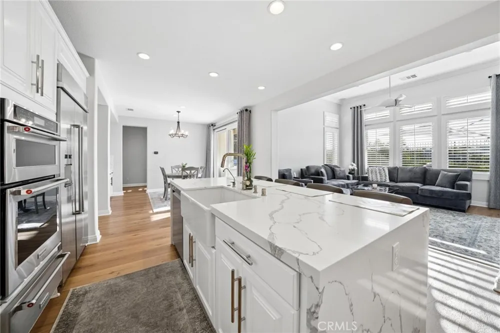 26855 Pine Cliff Place Valencia, CA 91381