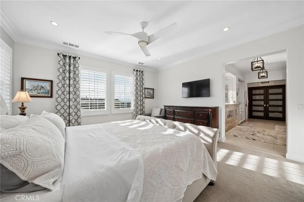 26855 Pine Cliff Place Valencia, CA 91381