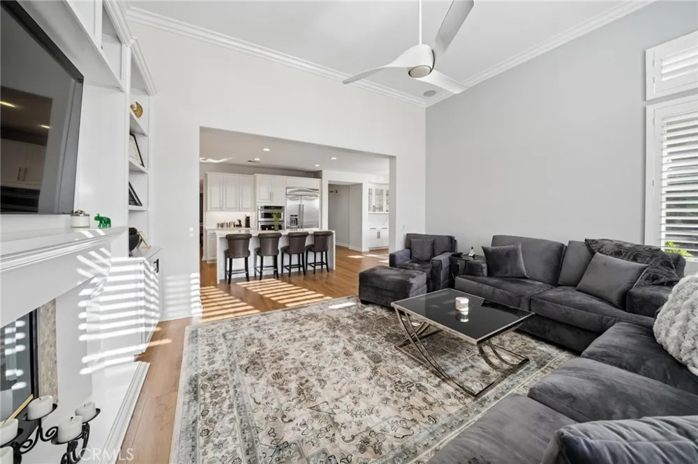 26855 Pine Cliff Place Valencia, CA 91381