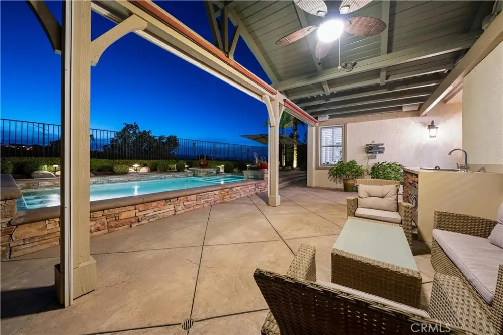 26855 Pine Cliff Place Valencia, CA 91381