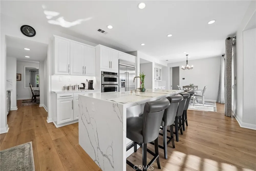 26855 Pine Cliff Place Valencia, CA 91381