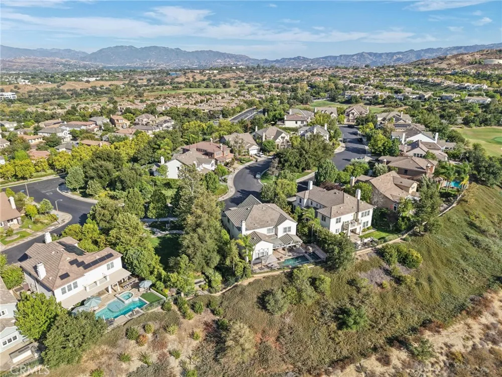 26855 Pine Cliff Place Valencia, CA 91381