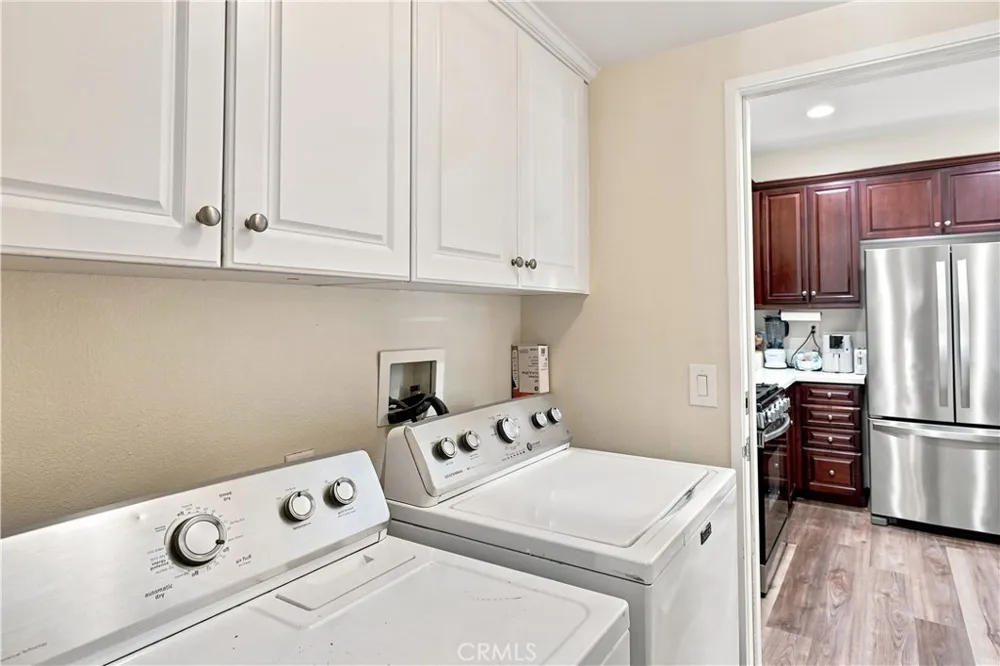 28453 Casselman Lane Saugus, CA 91350