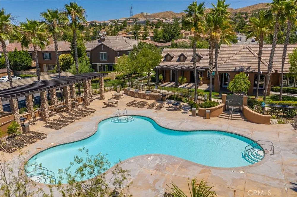 28453 Casselman Lane Saugus, CA 91350