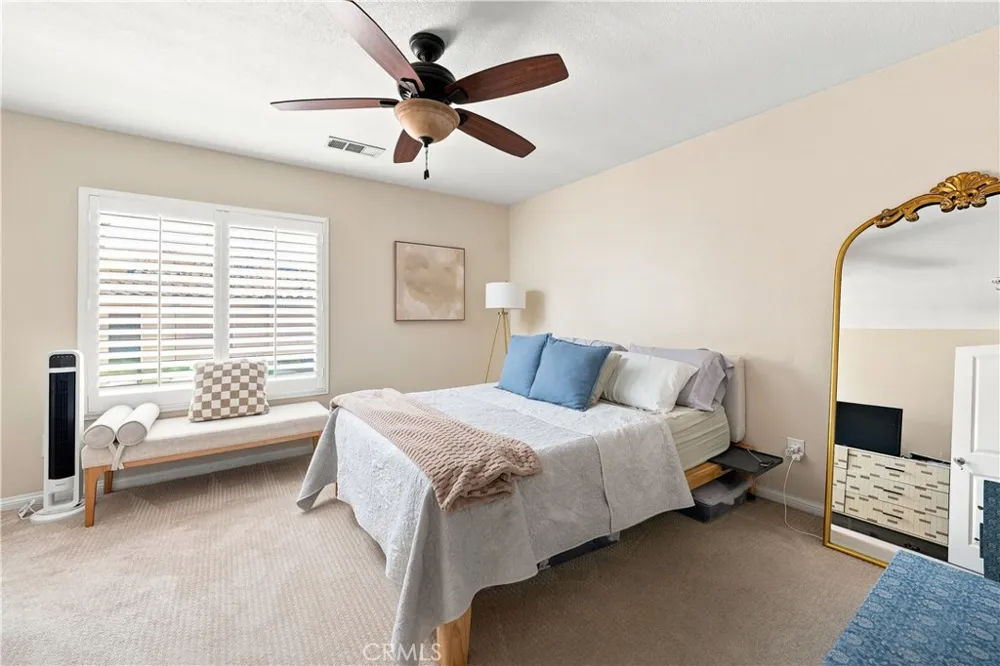 28453 Casselman Lane Saugus, CA 91350
