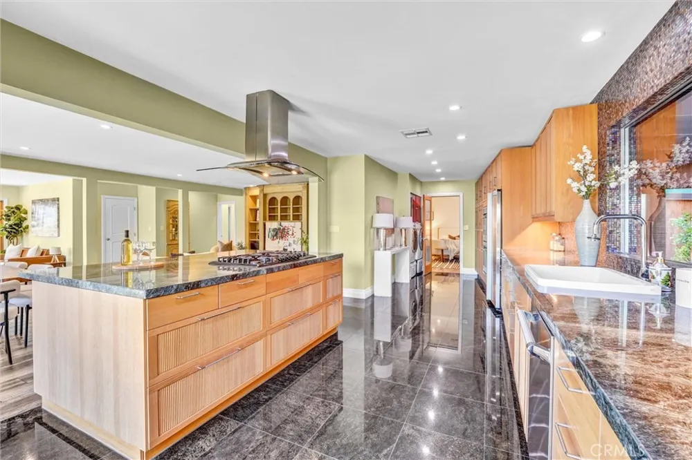 4723 Dunas Lane Tarzana, CA 91356