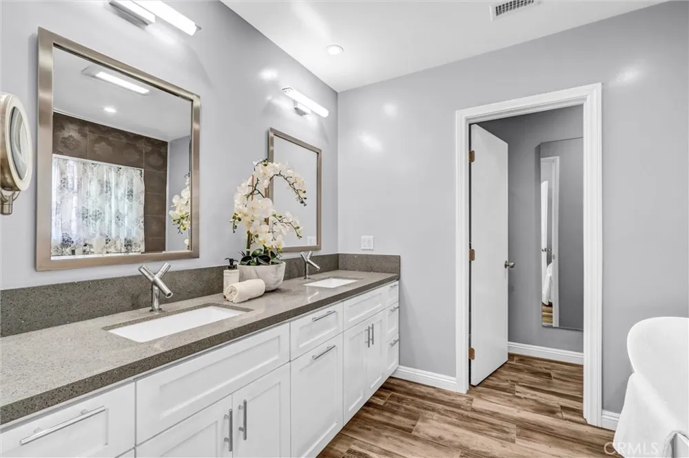 4723 Dunas Lane Tarzana, CA 91356