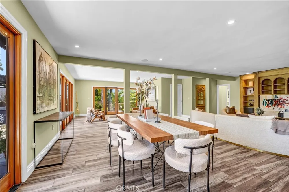 4723 Dunas Lane Tarzana, CA 91356