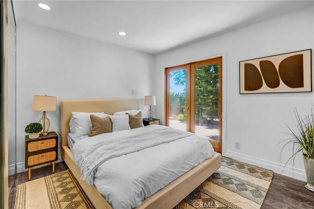 4723 Dunas Lane Tarzana, CA 91356