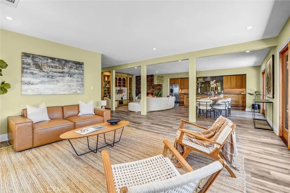 4723 Dunas Lane Tarzana, CA 91356