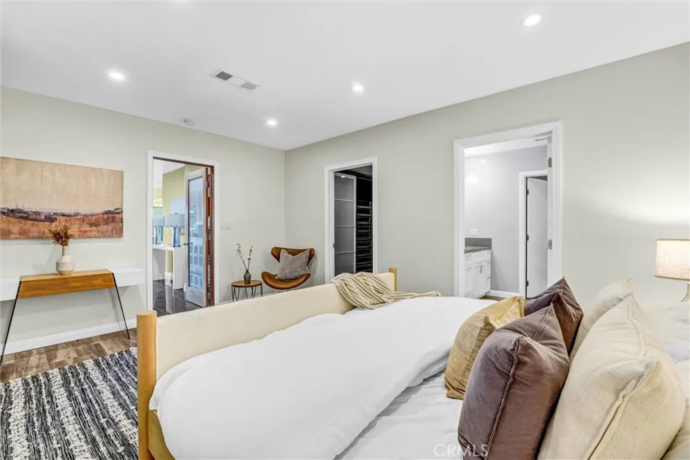 4723 Dunas Lane Tarzana, CA 91356