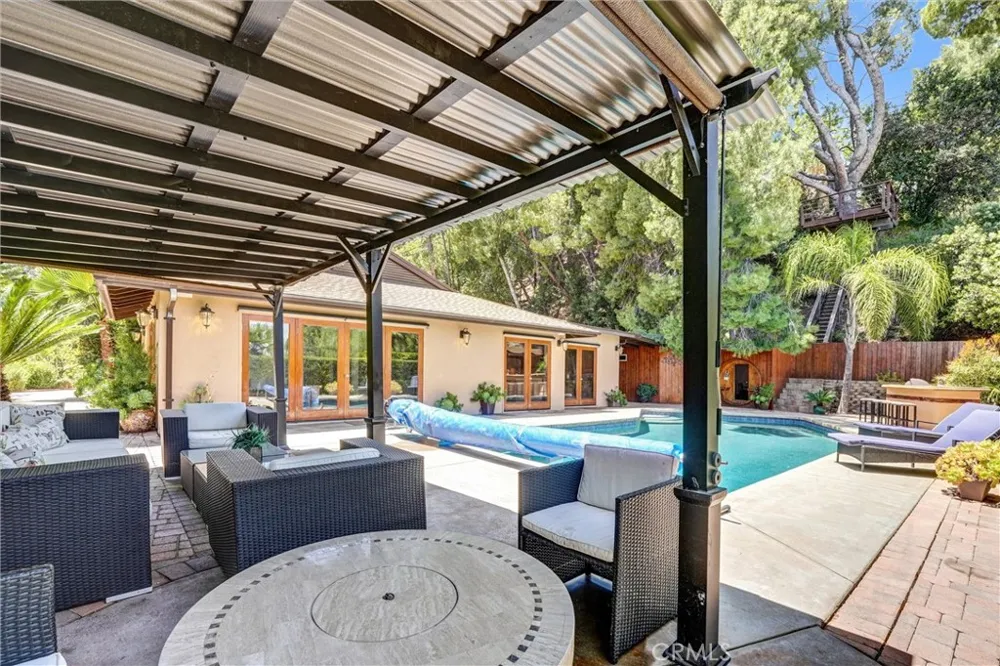 4723 Dunas Lane Tarzana, CA 91356