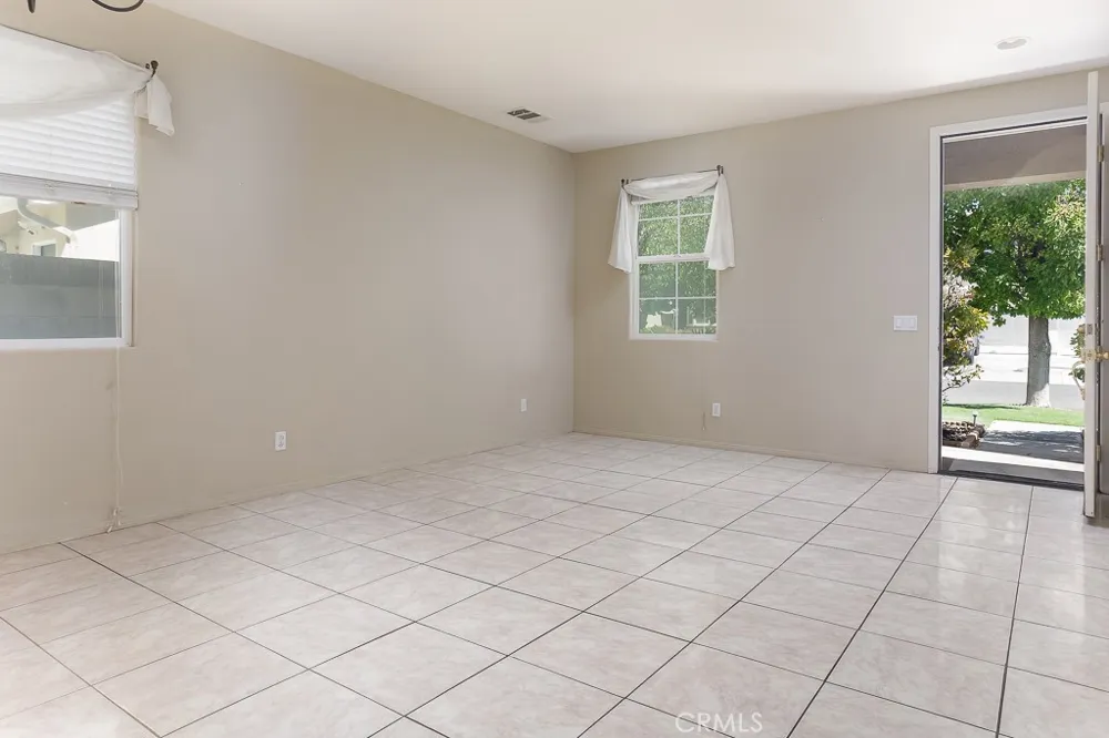 4626 Jade Court Lancaster, CA 93536