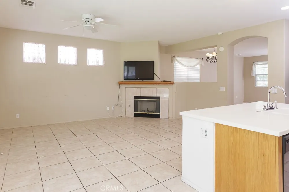 4626 Jade Court Lancaster, CA 93536