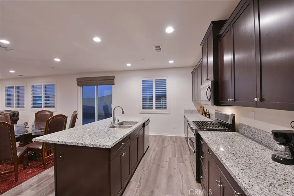 34376 Prairie Creek Murrieta, CA 92563