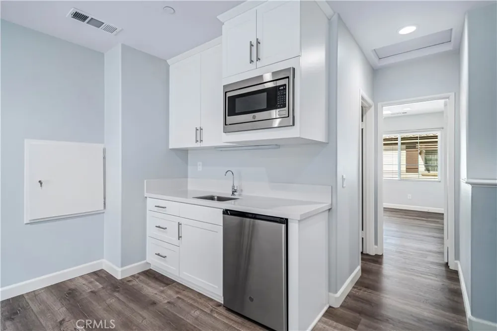 2108 Cork Oak Street Palmdale, CA 93551
