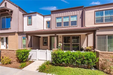 215 Red Brick