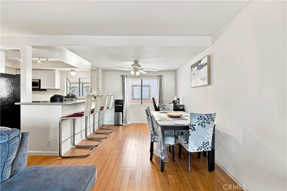 14715 Saticoy #9 Van Nuys, CA 91405