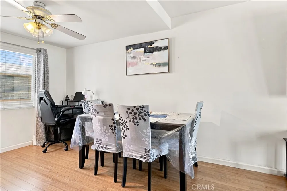 14715 Saticoy #9 Van Nuys, CA 91405