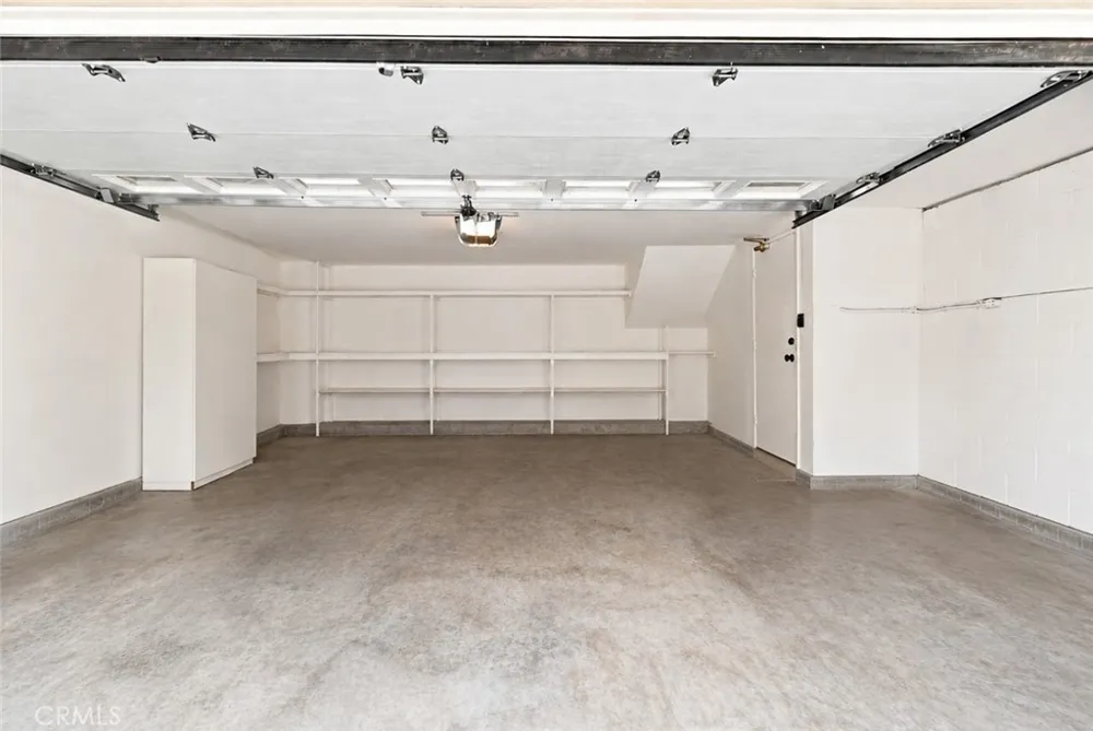 14715 Saticoy #9 Van Nuys, CA 91405