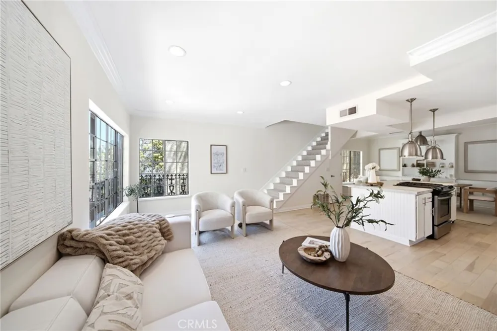 9624 Highland Gorge Drive Beverly Hills, CA 90210