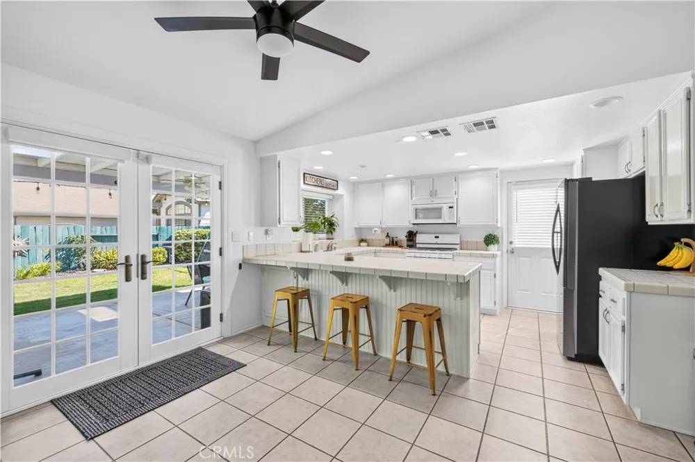 2111 W Avenue K9 Lancaster, CA 93536