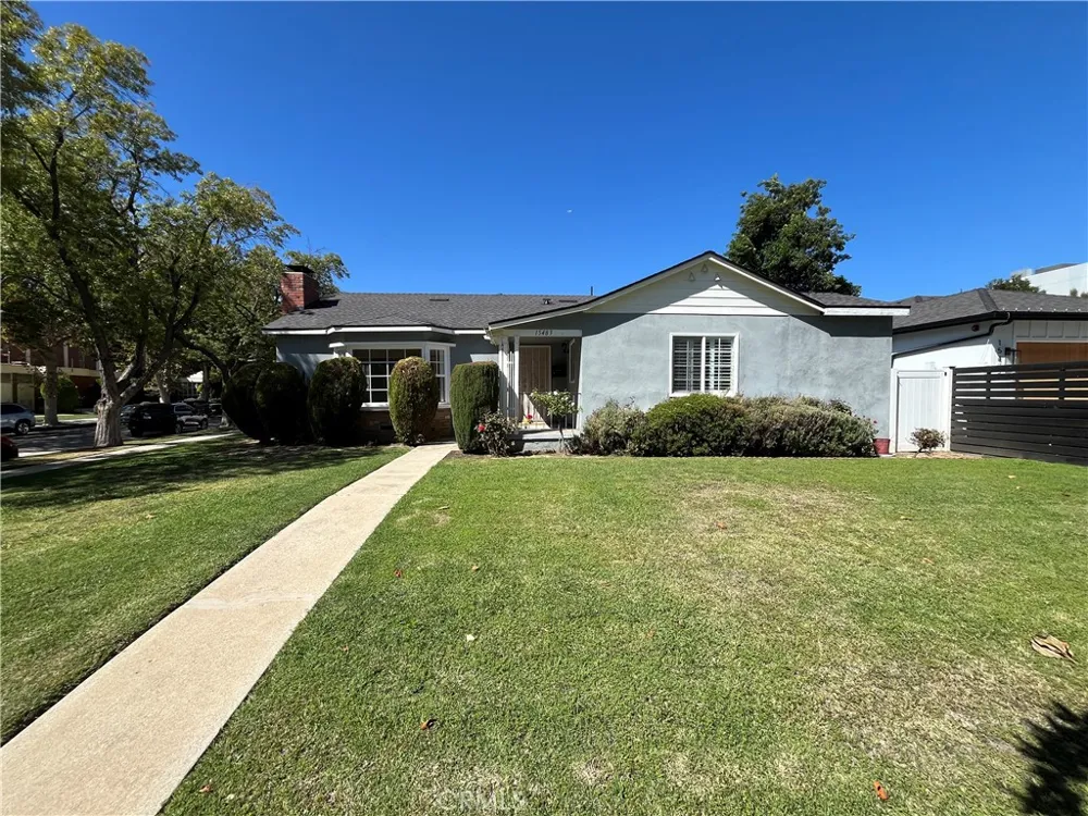 15483 Dickens Street Sherman Oaks, CA 91403