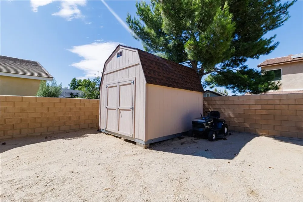 5829 Spice Street Lancaster, CA 93536