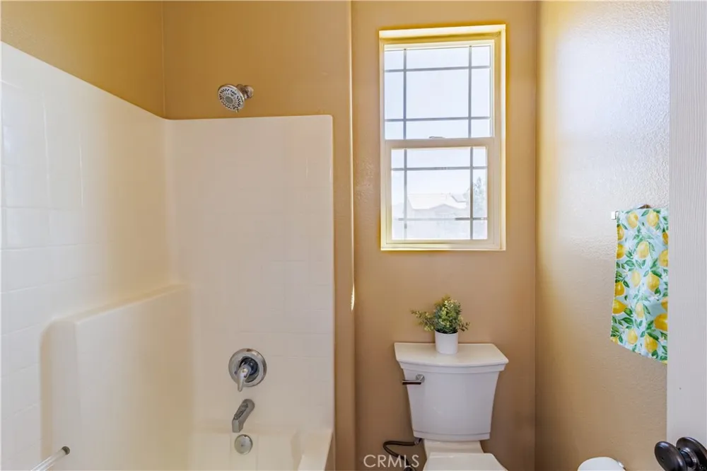 5829 Spice Street Lancaster, CA 93536