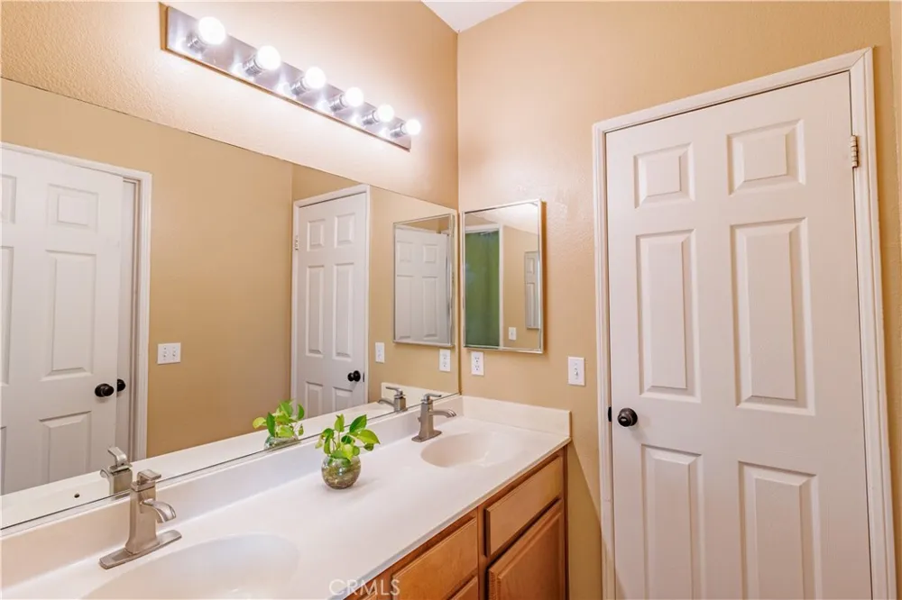 5829 Spice Street Lancaster, CA 93536