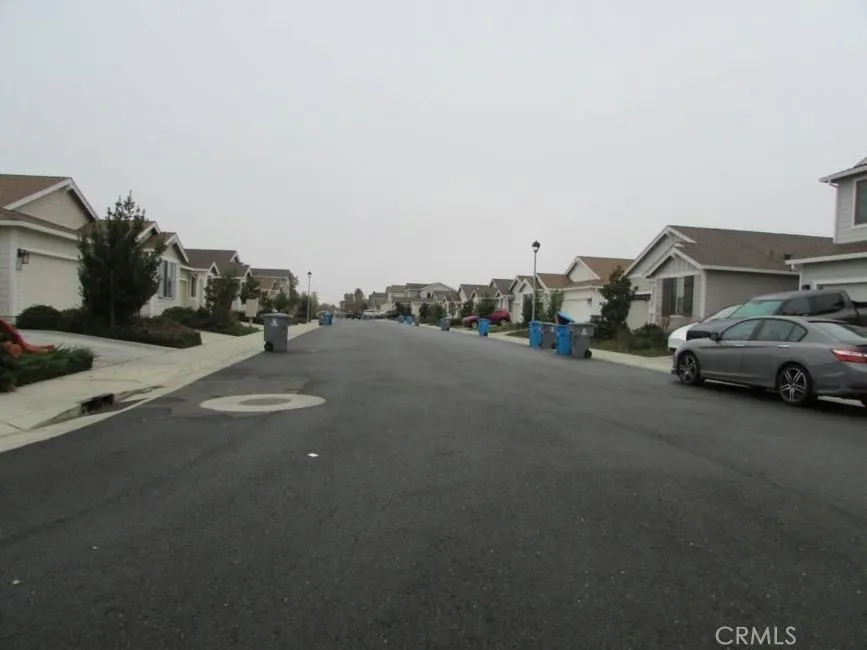 5676 Peach Tree Linda, CA 95901