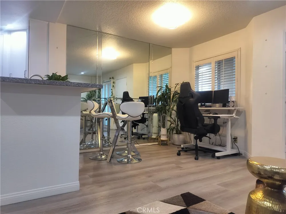 13144 Bromont Sylmar, CA 91342