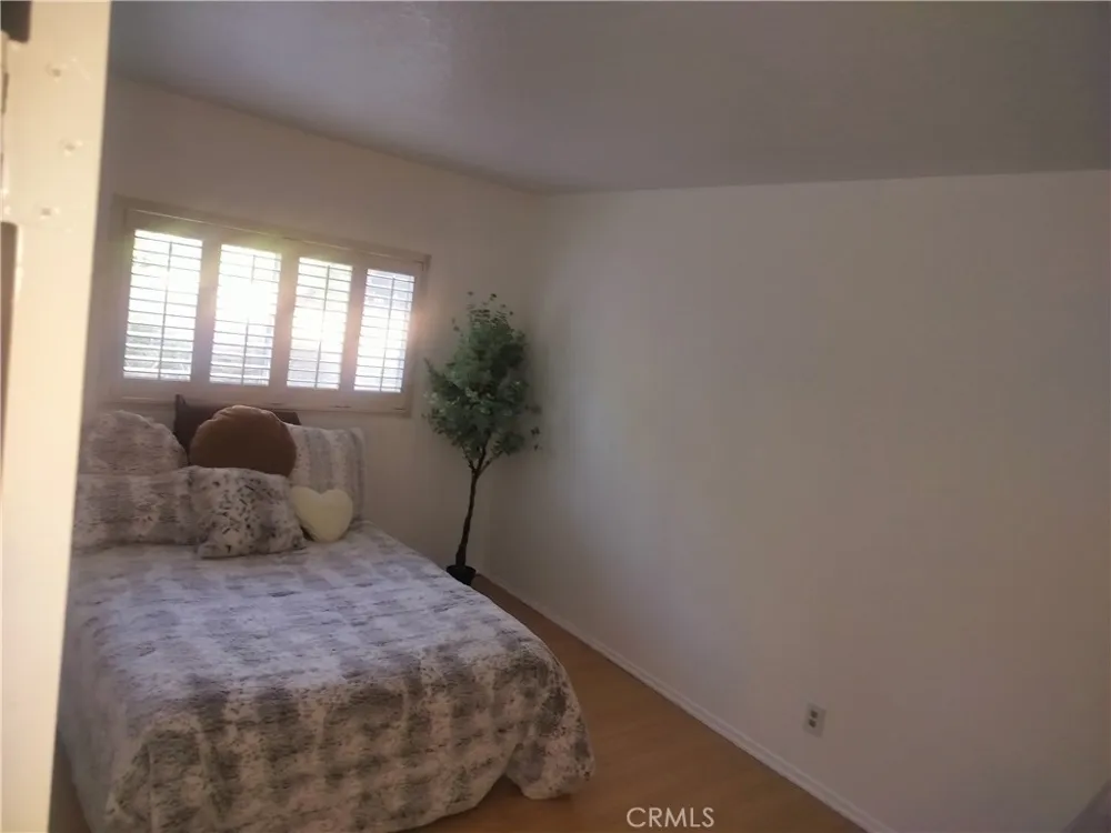 13144 Bromont Sylmar, CA 91342