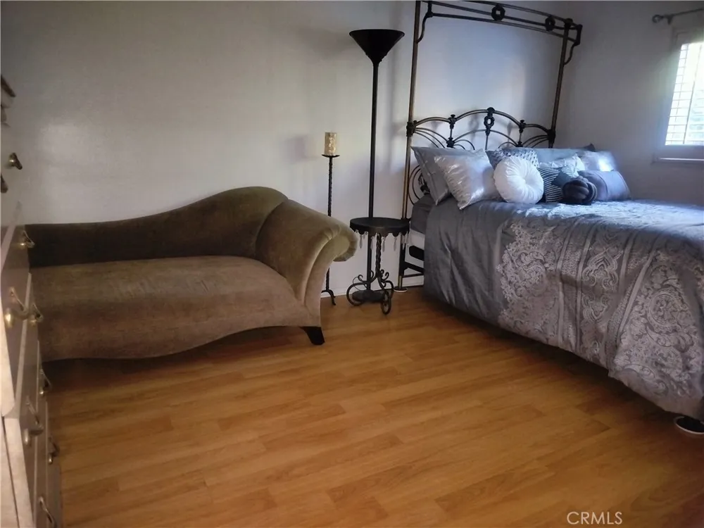 13144 Bromont Sylmar, CA 91342