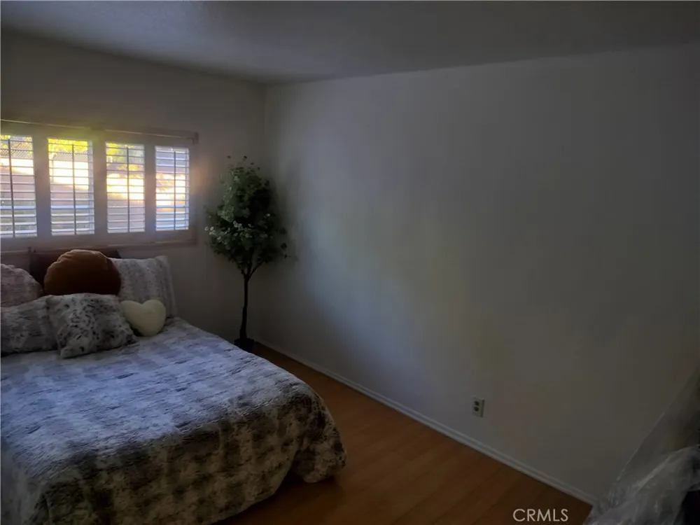 13144 Bromont Sylmar, CA 91342