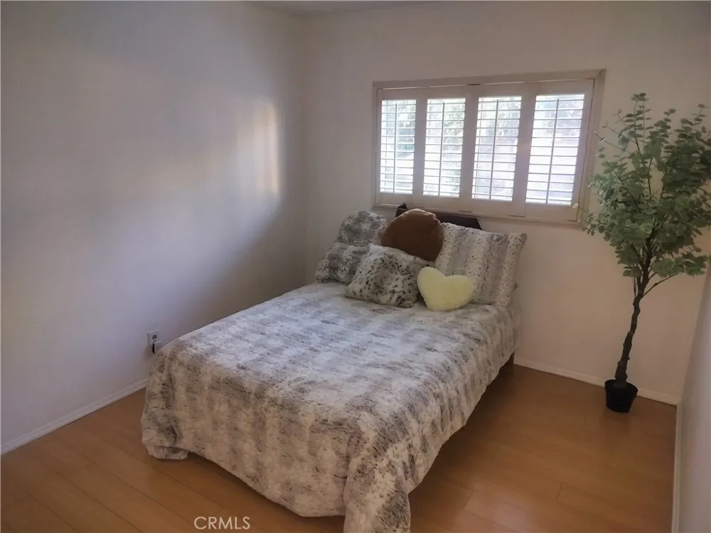 13144 Bromont Sylmar, CA 91342