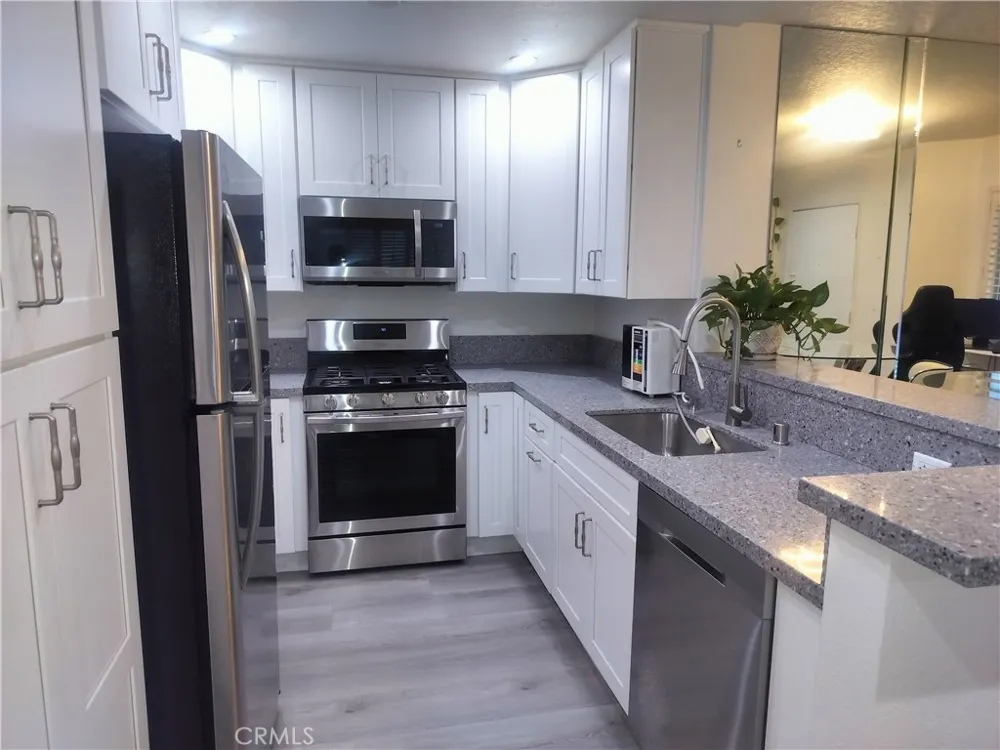 13144 Bromont Sylmar, CA 91342
