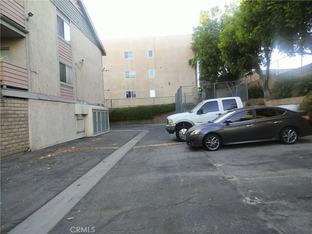 13144 Bromont Sylmar, CA 91342