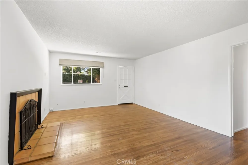 4450 Matilija Avenue Sherman Oaks, CA 91423