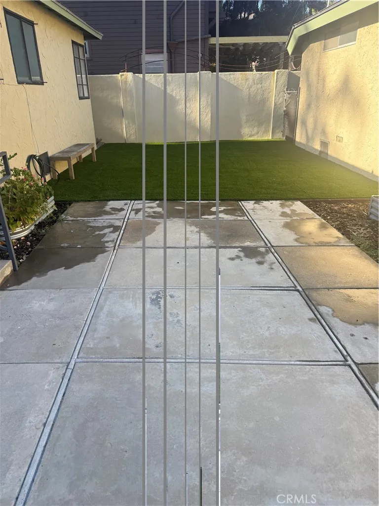 4450 Matilija Avenue Sherman Oaks, CA 91423