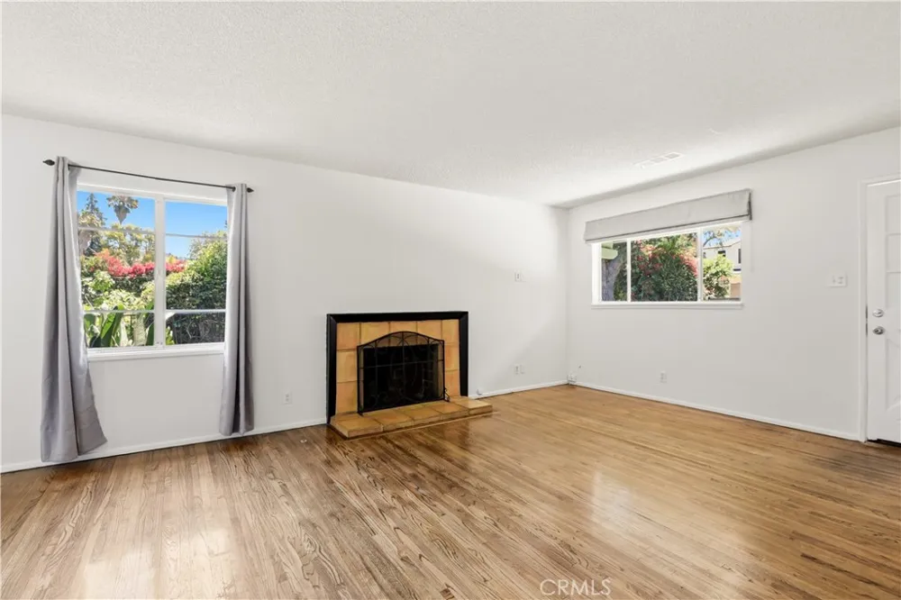 4450 Matilija Avenue Sherman Oaks, CA 91423