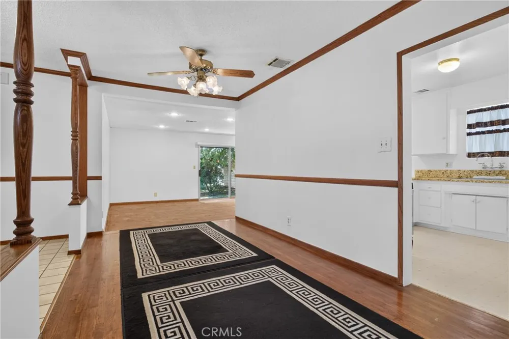 19134 Welby Reseda, CA 91335