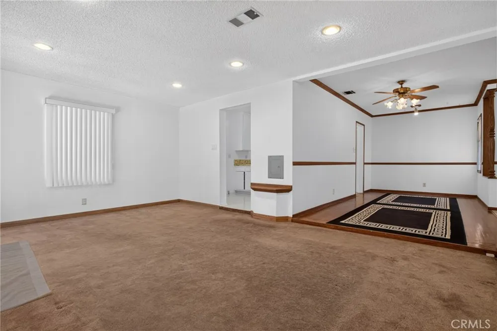 19134 Welby Reseda, CA 91335